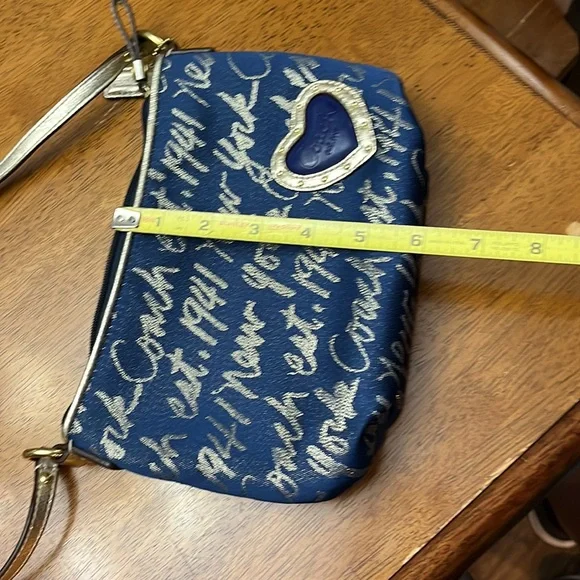 Coach Crossbody - Picture 6 of 7